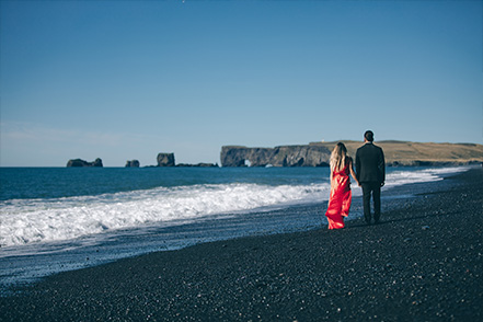 Iceland Vik Black Sand Beach Casual Couple Photoshoot