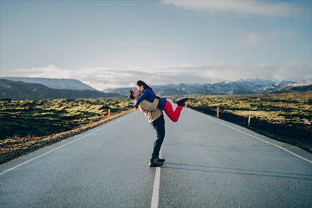 Iceland Reykjanes Roadtrip Casual Couple Photoshoot