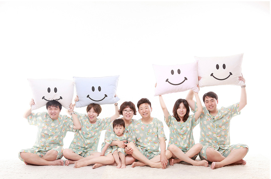 Korean Studio Big Family Portrait