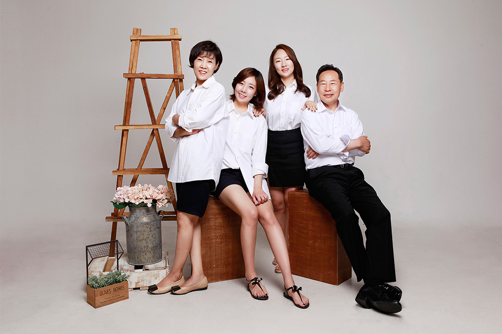 Family of Four Photoshoto Korea
